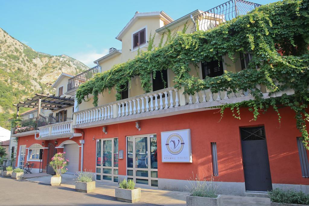 Apartments Qualitas Котор Екстер'єр фото