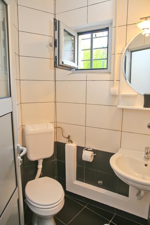 Apartments Qualitas Котор Екстер'єр фото